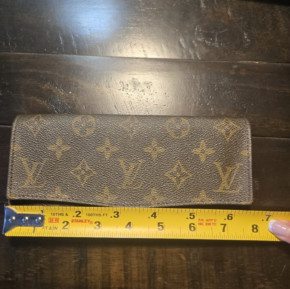 Louis Vuitton wallet. - Picture 7 of 8